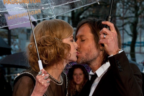 To παθιασμένο φιλί της Nicole Kidman με τον Keith Urban 