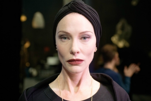 Cate Blanchett: Τα 1000 πρόσωπα της ηθοποιού σε ένα απίθανο installation