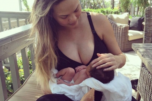 Chrissy Teigen- John Legend: Oι φωτογραφίες με το κοριτσάκι τους!