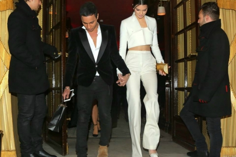 Kendall Jenner- Oliver Rousteing: Χεράκι χεράκι σε βραδινή έξοδο!