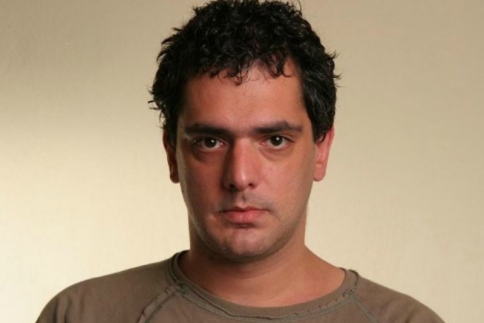 Έλληνας δημοσιογράφος αποκαλύπτει: «Ζω με τον HIV εδώ και 11 χρόνια»!