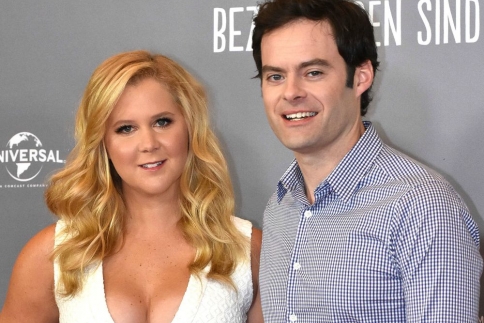 Amy Schumer τι ντεκολτέ είναι αυτό; 