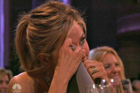 Jennifer Aniston: Έβαλε τα κλάματα στο reunion που έκαναν τα παλιά Φιλαράκια