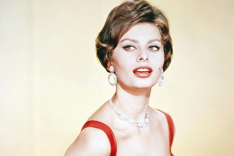 Sophia Loren: Φοβόμουν ότι το στήθος της Jane Mansfield θα χυθεί στο πιάτο μου