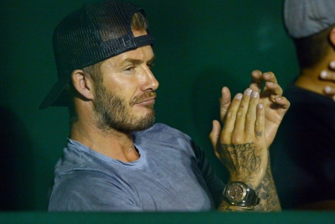 David Beckham: Τον έχεις δει να γλύφει τα δάχτυλά του; 