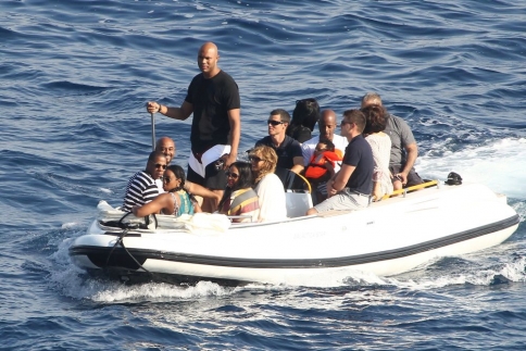 Beyonce γιατί δεν έρχεσαι διακοπές και στην Ελλάδα;