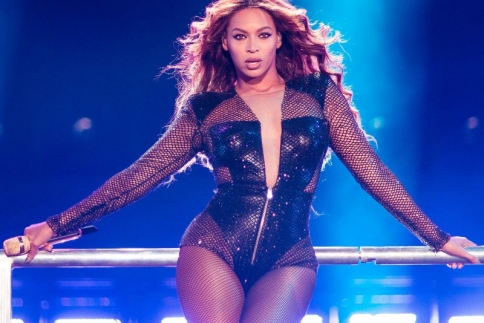 Beyonce : Μήνυση-μαμούθ για κλοπή τραγουδιών!