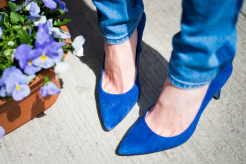 Blue shoes : 10 παπούτσια που θυμίζουν ελληνικές θάλασσες