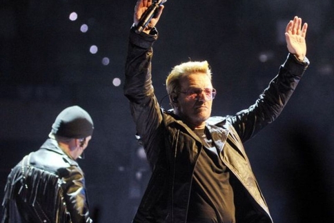 Bono : Αφιέρωσε το In The Name Of Love στον Aylan Kurdi