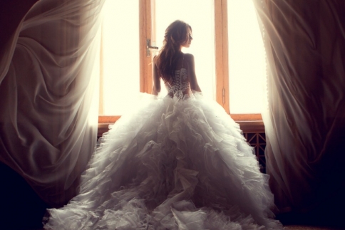 Wedding dress evolution : Η εξέλιξη του νυφικού μέσα σε 100 χρόνια 