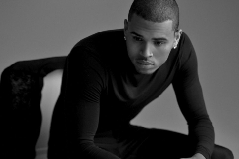 Chris Brown: Είναι πατέρας και το έκρυβε!
