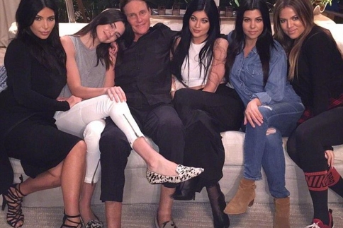 Bruce Jenner: Πως ανακοίνωσε ότι θα γίνει γυναίκα στις κόρες του
