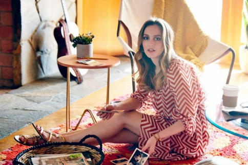 Jimmy Choo: H Leighton Meester μας δείχνει τα πιο elegant κομμάτια της τελευταίας συλλογής