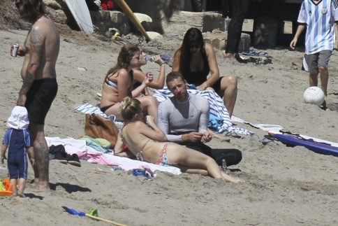 Κate Hudson – Chris Martin: Μαζί στην παραλία!