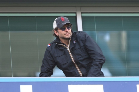 Ο Bradley Cooper στο γήπεδο… ινκόγκνιτο!