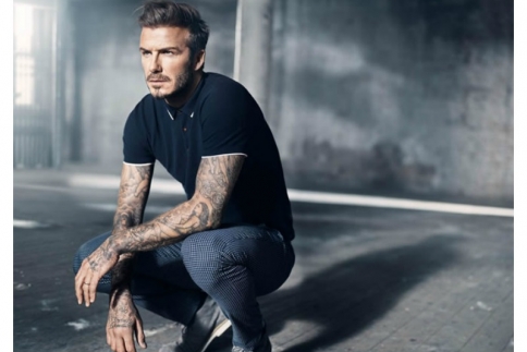 Tι κάνει ο Beckham και είναι πάντα όμορφος και σέξι (video)