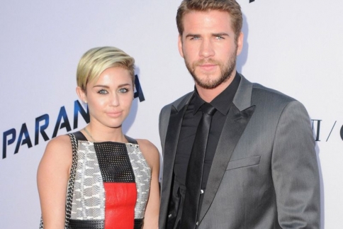 Να ζήσετε! Παντρεύτηκαν Miley Cyrus και Liam Hemsworth