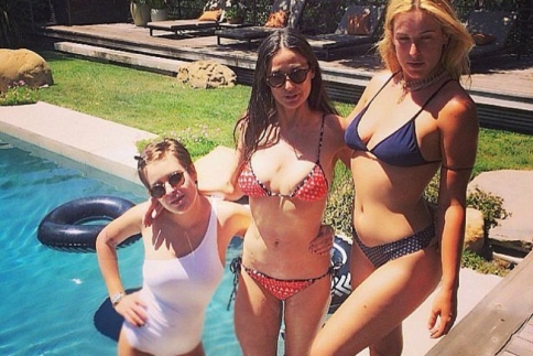 Ένα πτώμα στην πισίνα: Οι wild κόρες της Demi Moore, τα πάρτι και τα ναρκωτικά