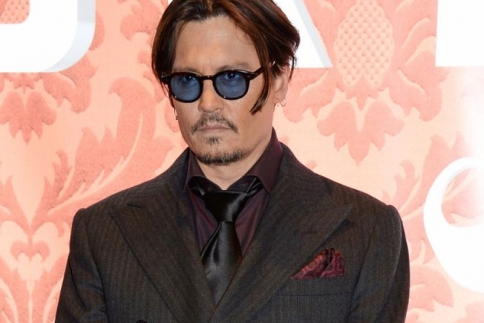 Johnny Depp: Απειλούν με ευθανασία τα σκυλάκια του!