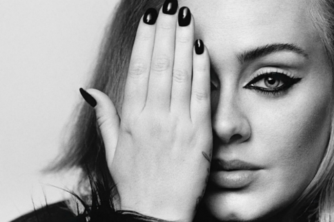Η Adele είναι η πιο αστεία celebrity! 12 φορές που μας έκανε να γελάσουμε μέχρι δακρύων!