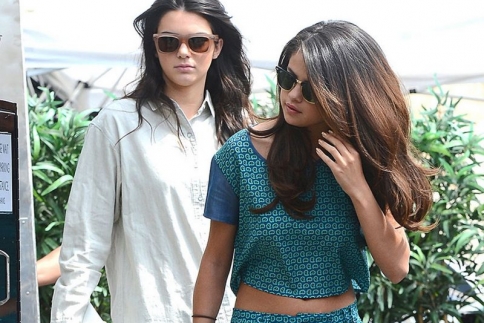 Ποιος τσακωμός; Κολλητές Selena Gomez-Kendall Jenner!