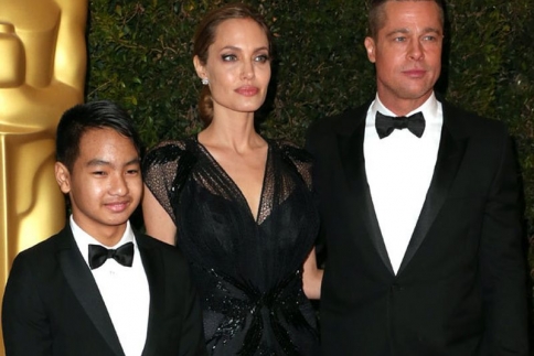 Νέες αποκαλύψεις: Ο Brad Pitt έπαιξε... μπουνιές με τον γιο του Maddox!