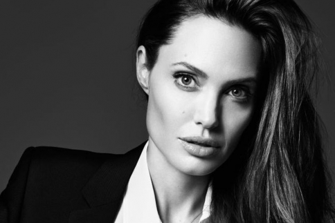 Angelina Jolie: Ό,τι δεν σε σκοτώνει σε κάνει πιο δυνατό