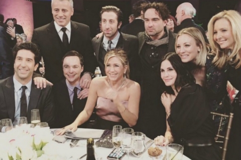 Η φωτογραφία της χρονιάς: Φιλαράκια και Big Bang Theory μαζί
