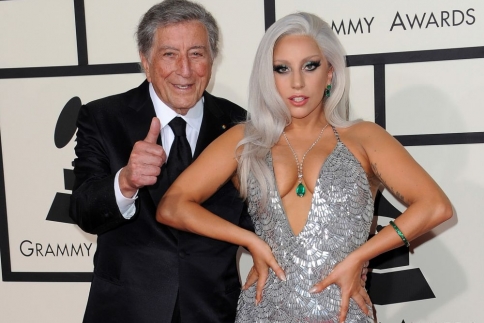 Lady Gaga: Sexy και σικάτη στο πλευρό του Tony Bennett