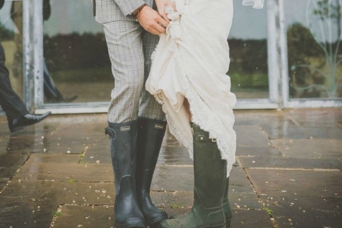 Γάμος και βροχή; 8 Tips για μια rainy day!