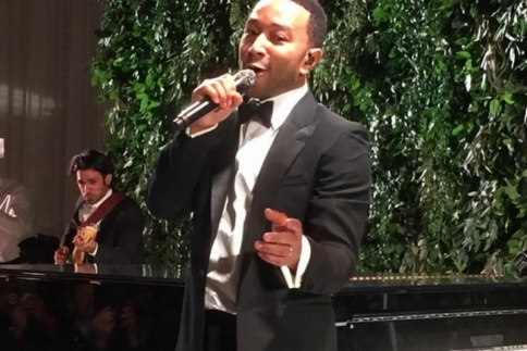 O John Legend τώρα τραγουδάει και σε γάμους 