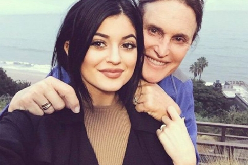 Kylie Jenner: Έπαθε ψυχολογικά από  την αλλαγή φύλου του Bruce;