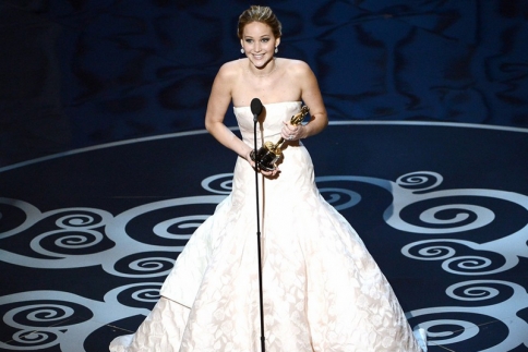5 αστείες στιγμές της Jennifer Lawrence στα Oscars