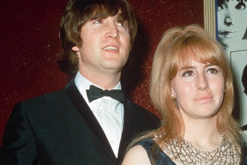 Cynthia Lennon: Συγκλονίζει με τις αποκαλύψεις της για τον John Lennon
