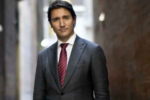 Invictus Games: Ο Justin Trudeau κάνει push ups και προκαλεί Οbama, πρίγκιπα Harry και Βασίλισσα Ελισάβετ!