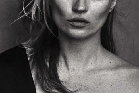Οι αρετουσάριστες φωτογραφίες της Kate Moss για την VOGUE Italia θα σε αφήσουν με το στόμα ανοιχτό