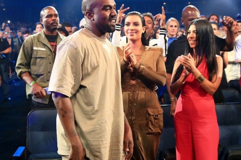 Kanye West : Κατεβαίνω για πρόεδρος! Πρώτη κυρία η Kim Kardashian;