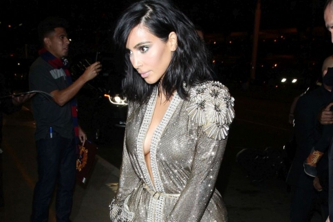 Kim Kardashian: Το παραλίγο sexy ατύχημα και το φόρεμα… 45 κιλών!