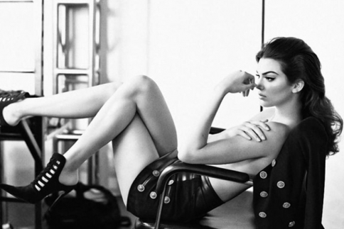 H ρετρό και sexy φωτογράφιση της Kendall Jenner