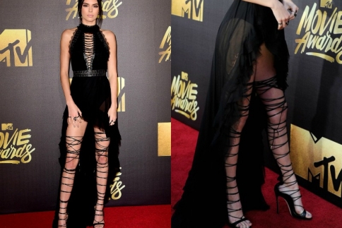 Kendall Jenner : Κάντο όπως η Kendall! 12 lace-up πέδιλα για τα πιο σέξι πόδια