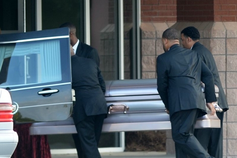 Bobbi Kristina Brown: Πραγματοποιείται η κηδεία της στην Ατλάντα