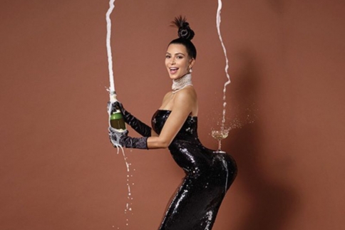 Kim Kardashian: Δική της ιδέα το εξώφυλλο του Paper Magazine