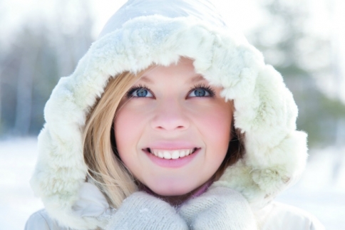 Τέλεια χείλη τον χειμώνα: Τρεις σημαντικές πληροφορίες που θα σε βοηθήσουν να τα πετύχεις