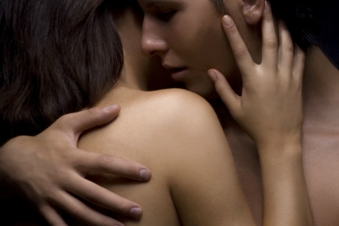 10 συνηθισμένα σεξουαλικά όνειρα (και τι πραγματικά σημαίνουν)
