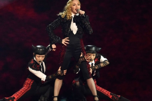 Madonna: Επιστρέφει στην Αυστραλία για συναυλίες και ζητάει… χρυσάφι!