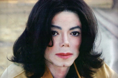 Τρομακτικό: Πολυεθνική κλωνοποιεί τον Michael Jackson 