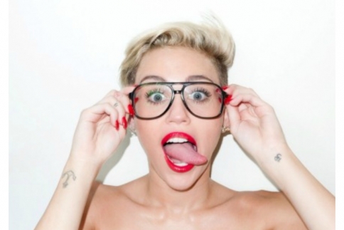 H Miley Cyrus σε εμπνέει να διαλέξεις tattoo!