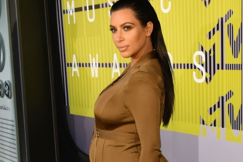 Kim Kardashian : Θα μεταδώσει live την γέννηση του γιου της μέσω app!