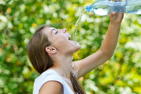 Νερό: Μήπως δεν πίνεις όσο πραγματικά χρειάζεσαι;