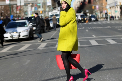 New York Fashion Week: Πώς ντύνονται οι Νεοϋορκέζες και οι fashionistas σήμερα